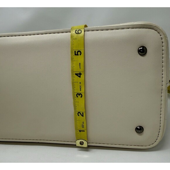 Women’s Betsy Johnson Handbag Tote Embossed Skulls XODELTA Chalk Cream Color NWT - Picture 8 of 8